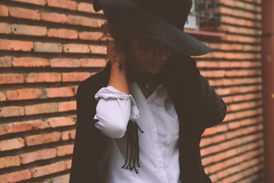 Stylish Layering techniques: Mastering the Art of Office-Appropriate Outfits